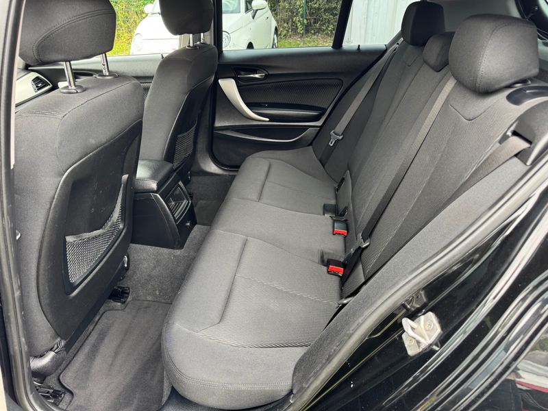 BMW 118 118 i Advantage-AUTOMATIK — photo 12