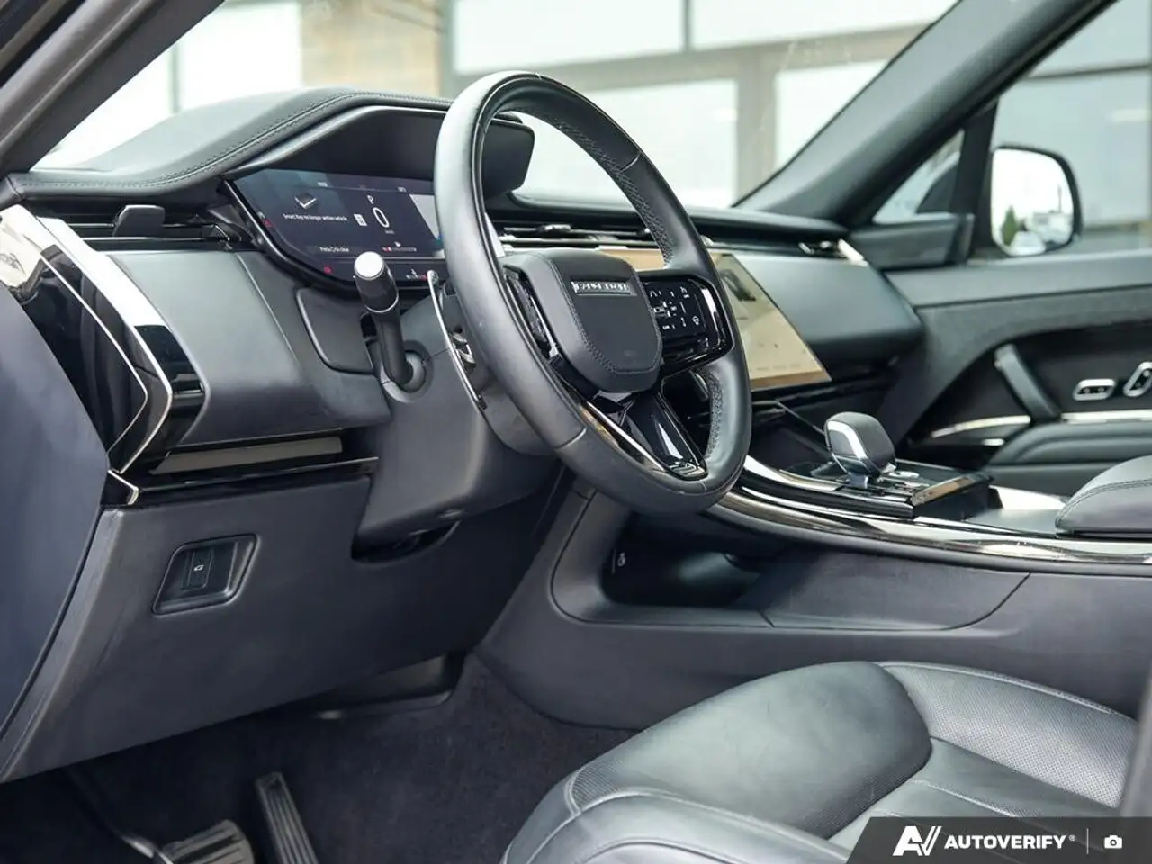 Land Rover Range Rover Sport photo Land Rover Range Rover Sport