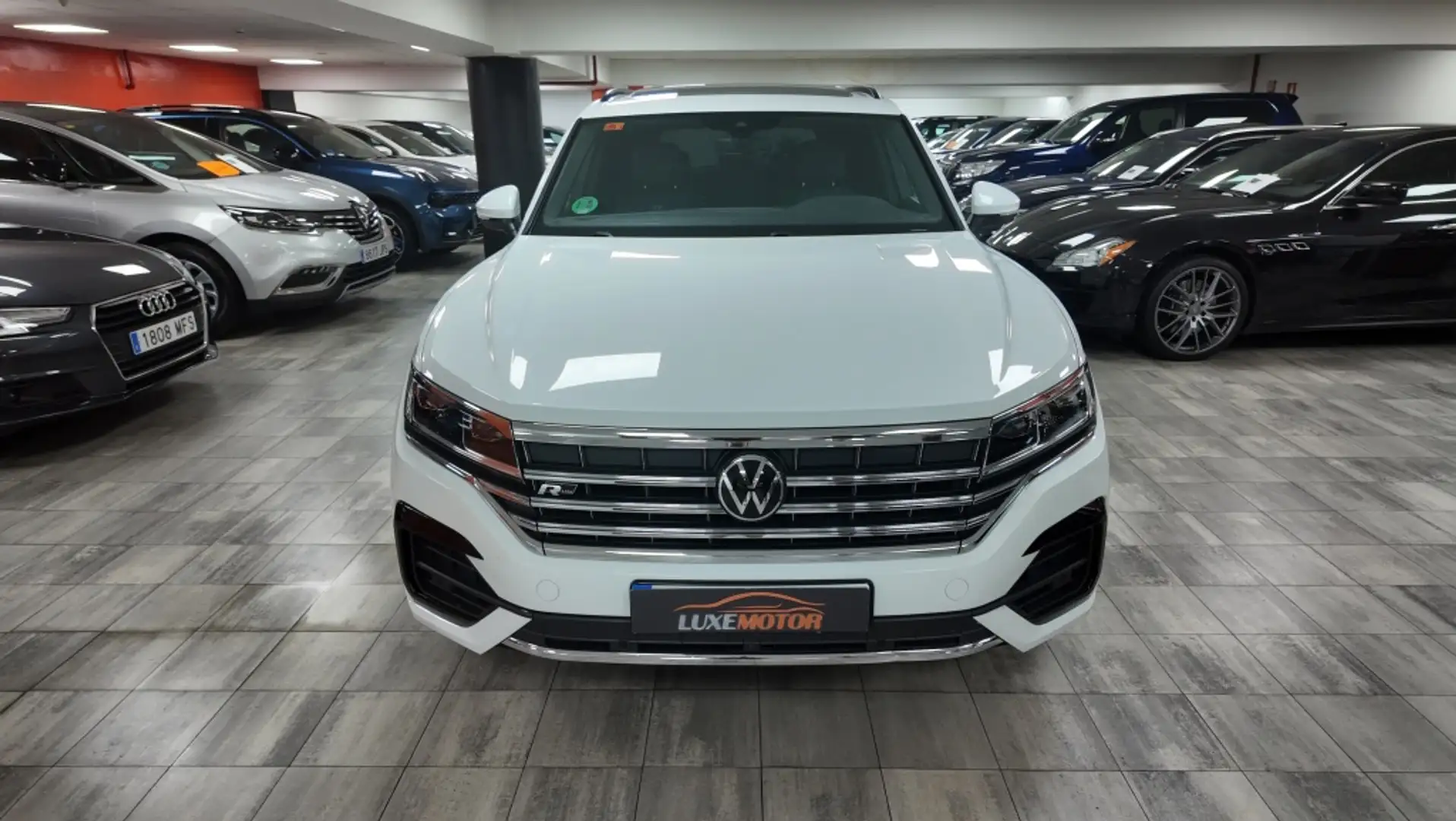 Volkswagen Touareg 3.0TDI V6 R-Line Tiptronic 4Motion 170kW Blanco - 2
