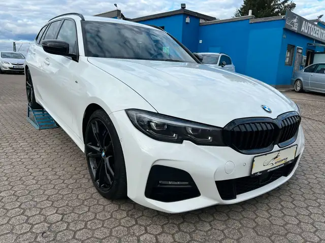 BMW 320 d M Sport LED/NAVI/KAMERA/HUD