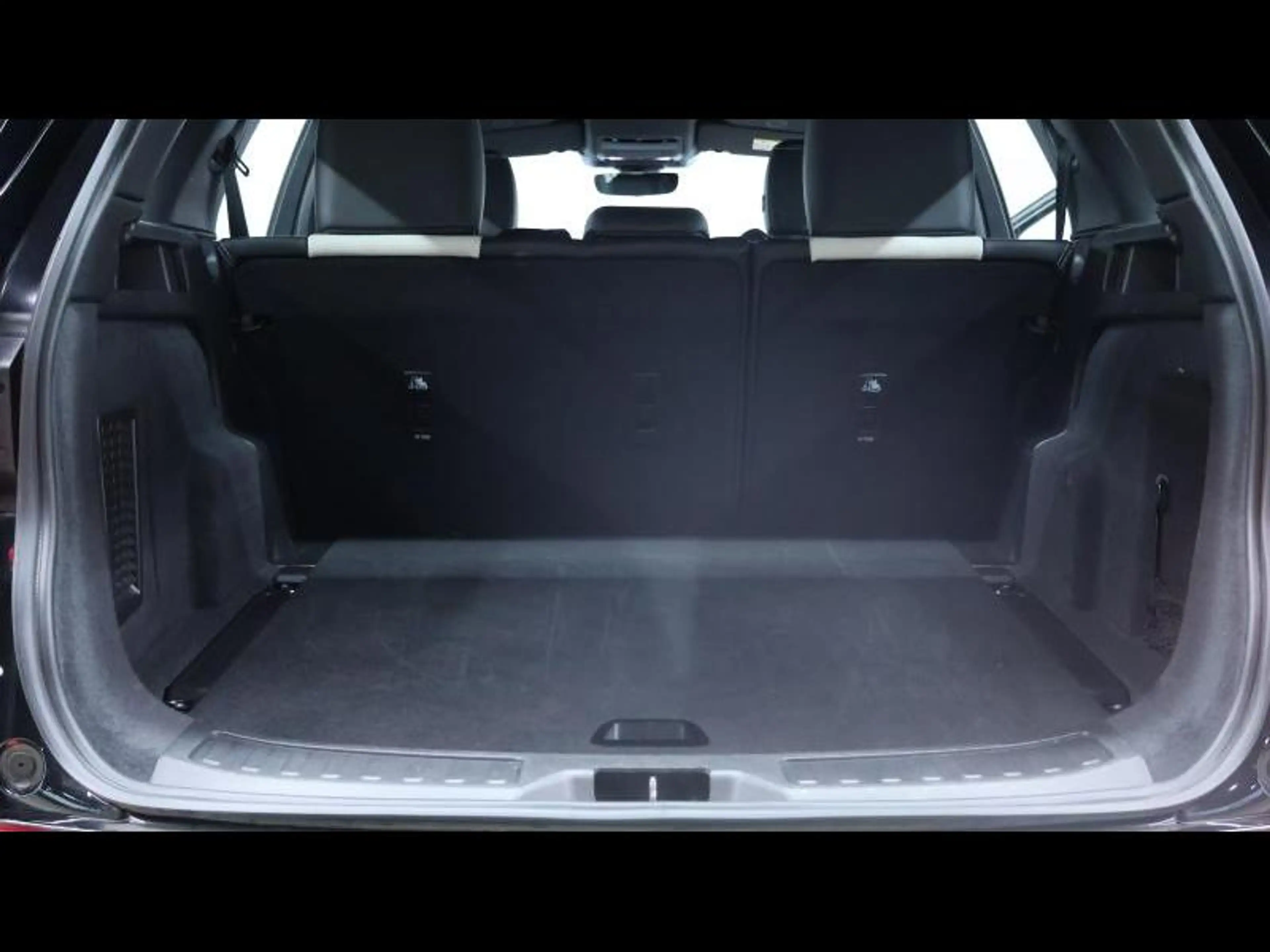 Land Rover Discovery Sport D165 DYNAMIC SE AWD Auto — photo 6