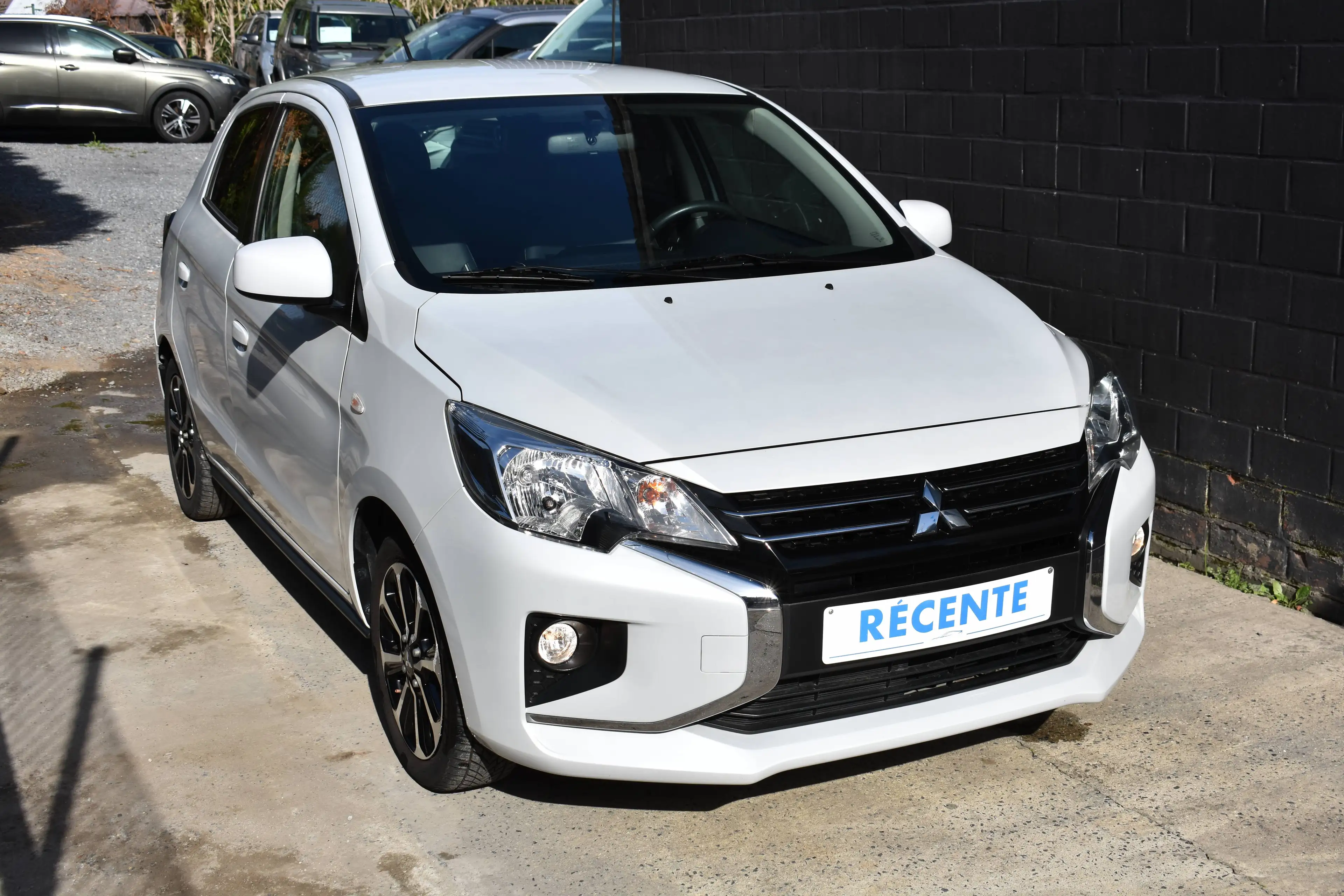 Mitsubishi Space Star Space Star 1.2i Intense / CARPLAY / AUTO CLIM / GARANTIE  ! — photo 6