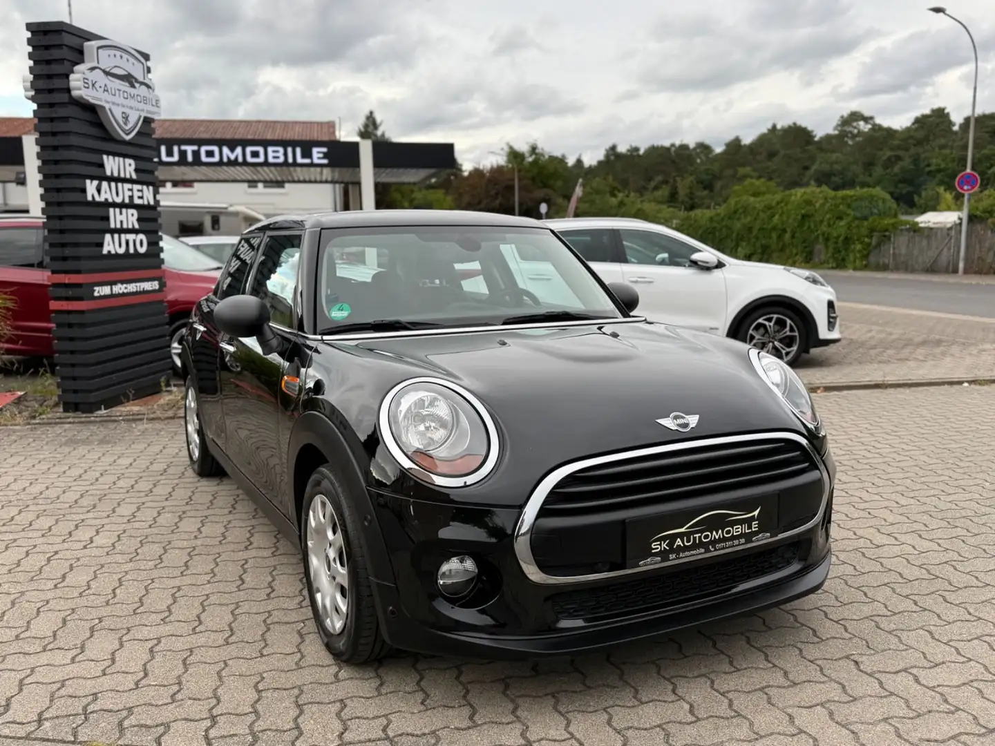 MINI One Mini 5-trg. 1.HAND-NAVI-KLIMA-PDC-TÜV NEU Černá - 1