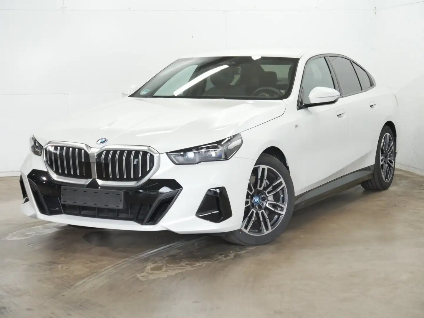 BMW i5 xDrive40 M-Sportpaket | Sitzbelüftung vorn | Bower Weiß - 1