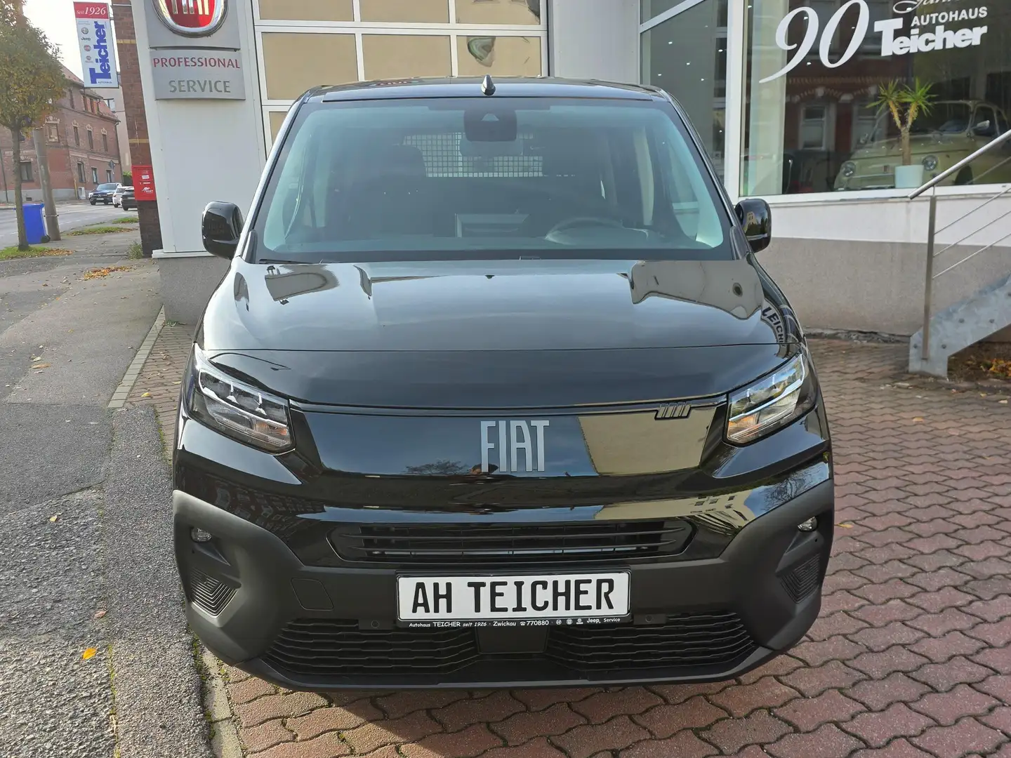 Fiat Doblo Kombi L1 5-Sitzer 1.5 BlueHDi 102PS Black - 2