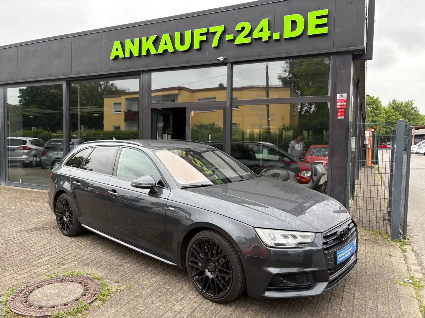 Audi A4 Avant quattro sport S-Line B&O Grau - 1