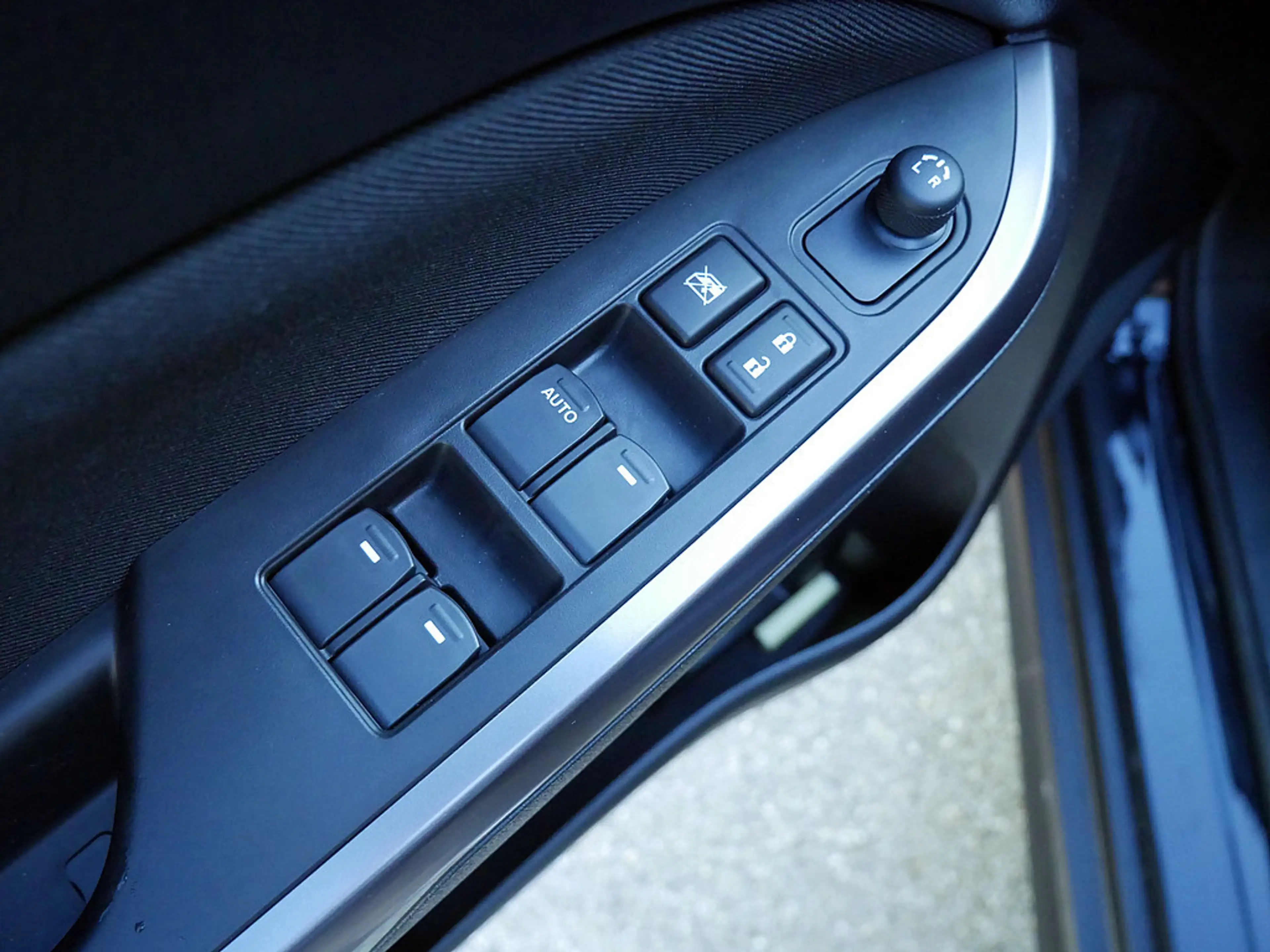 Suzuki Vitara 1.4 Hybrid Allgrip Comfort SHZ ACC LED — photo 11