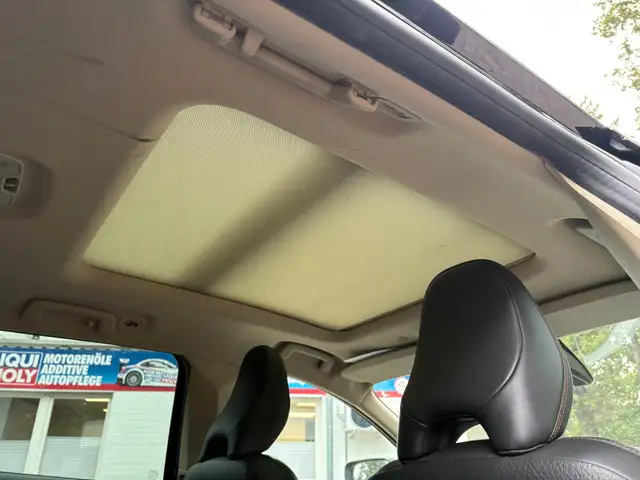 Volvo XC60 view 12