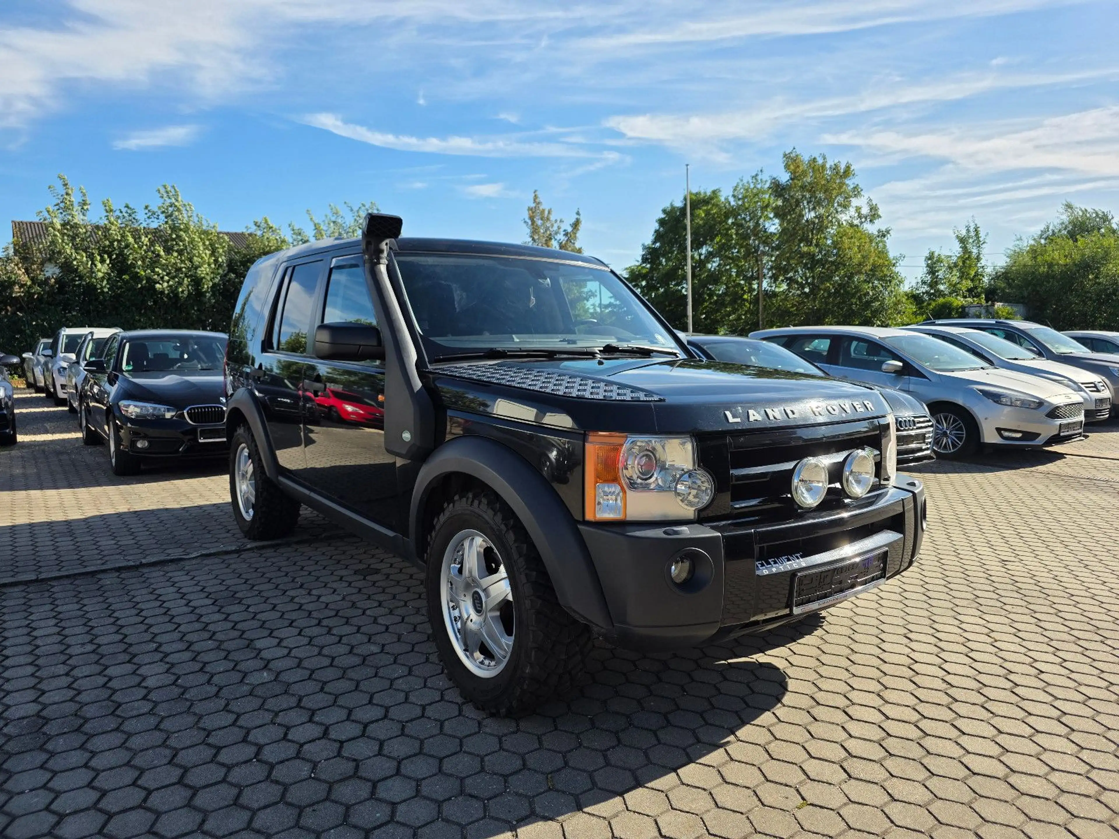 Land Rover Discovery V6 TD S — photo 10