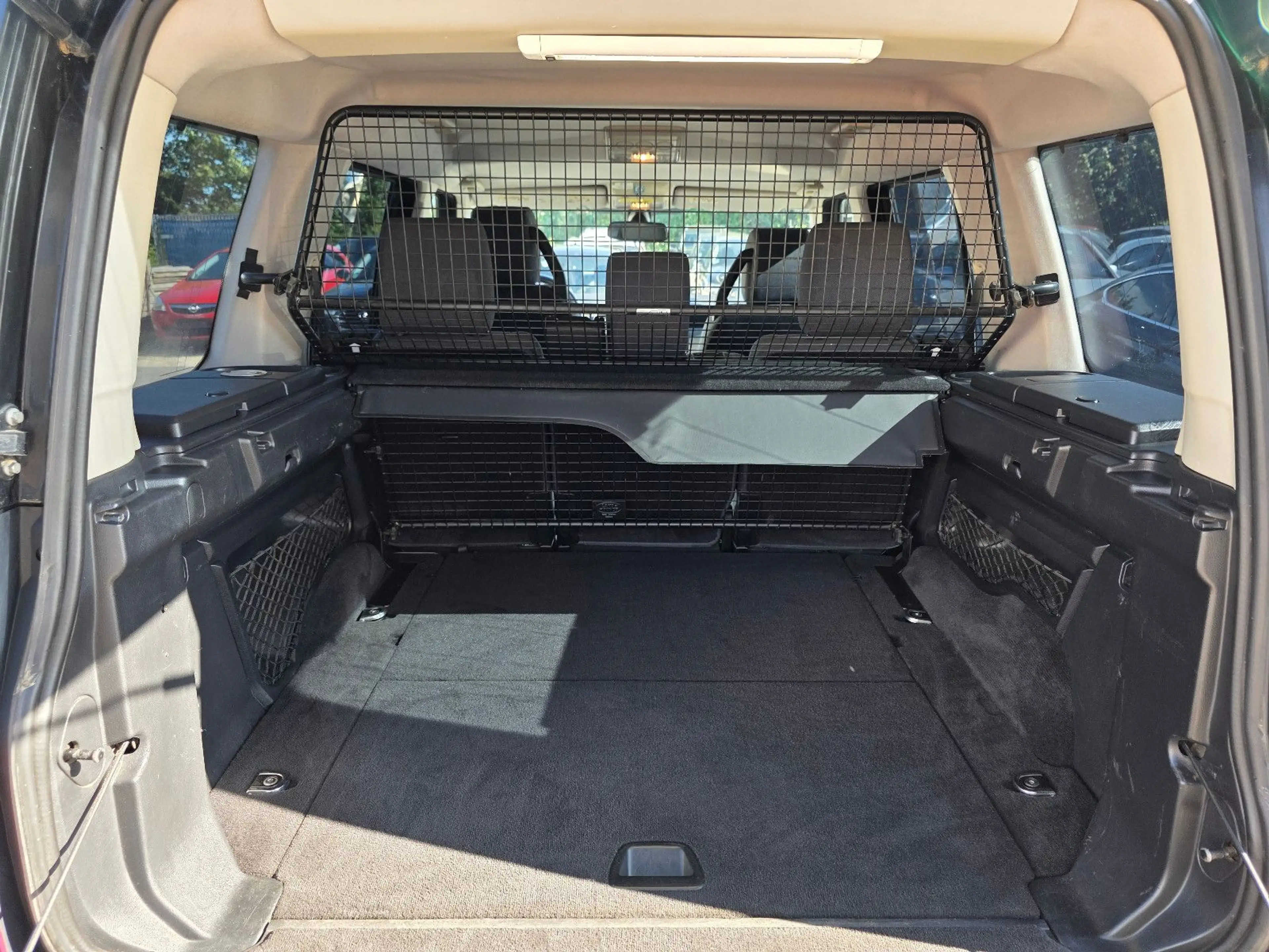 Land Rover Discovery V6 TD S — photo 7
