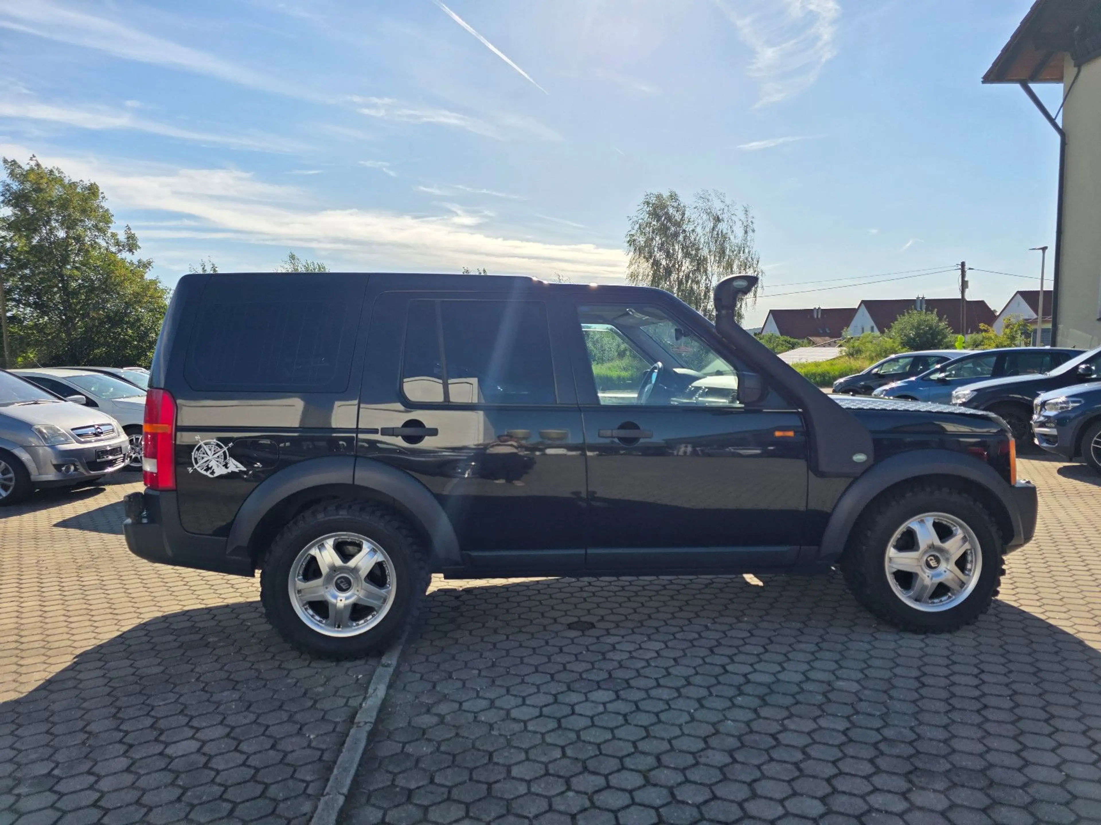 Land Rover Discovery V6 TD S — photo 9