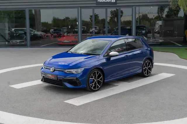 Volkswagen Golf view 3