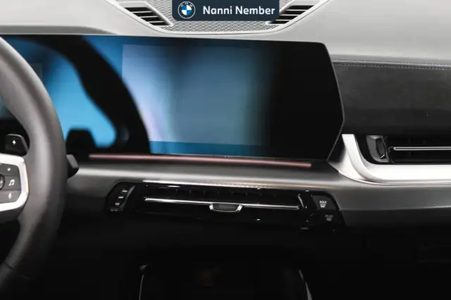 BMW X2 view 12
