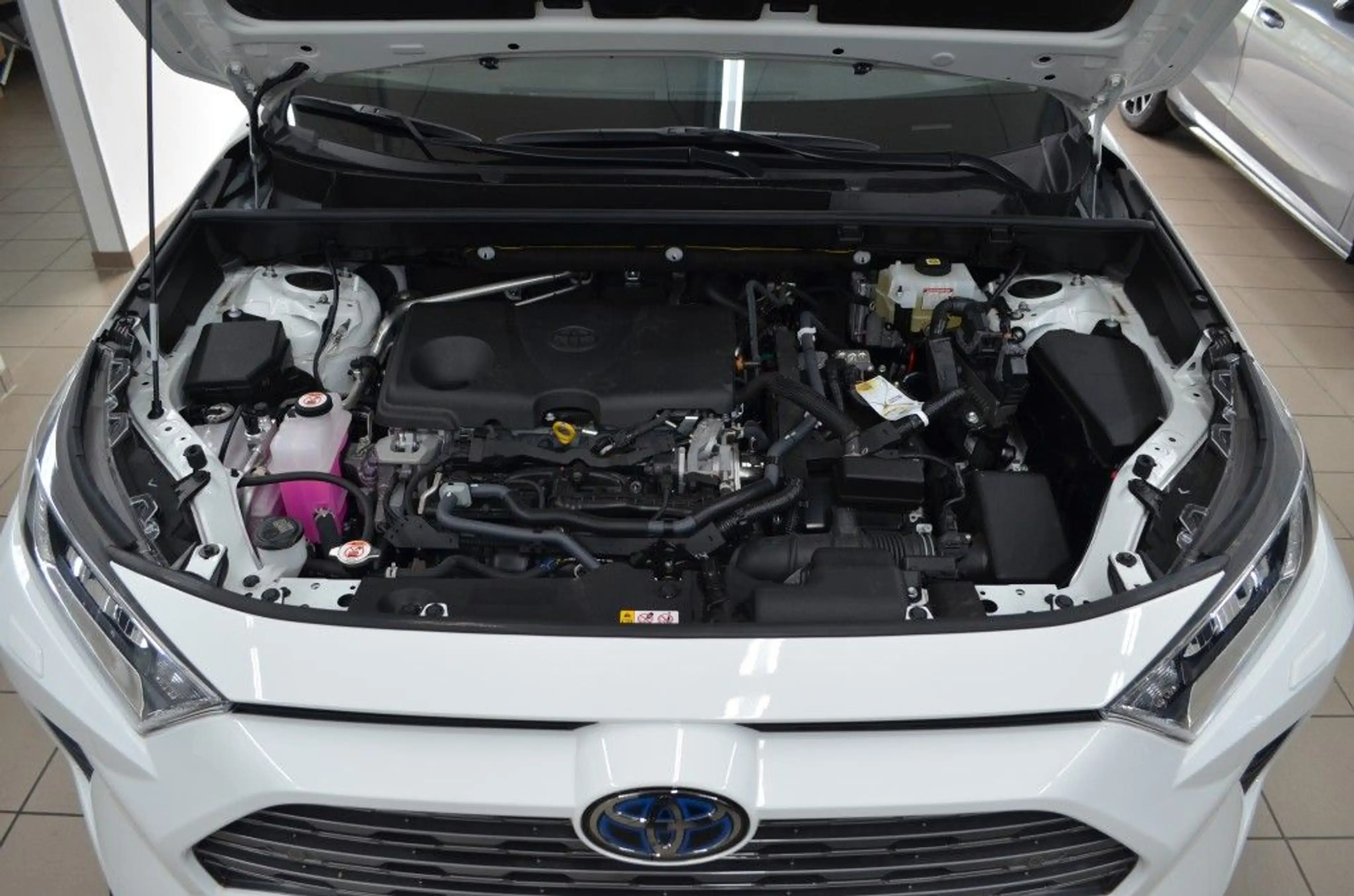 Toyota RAV 4 2.5 4x2 Hybrid Team D+Technik P.+ALLWETTERREIFEN — photo 9