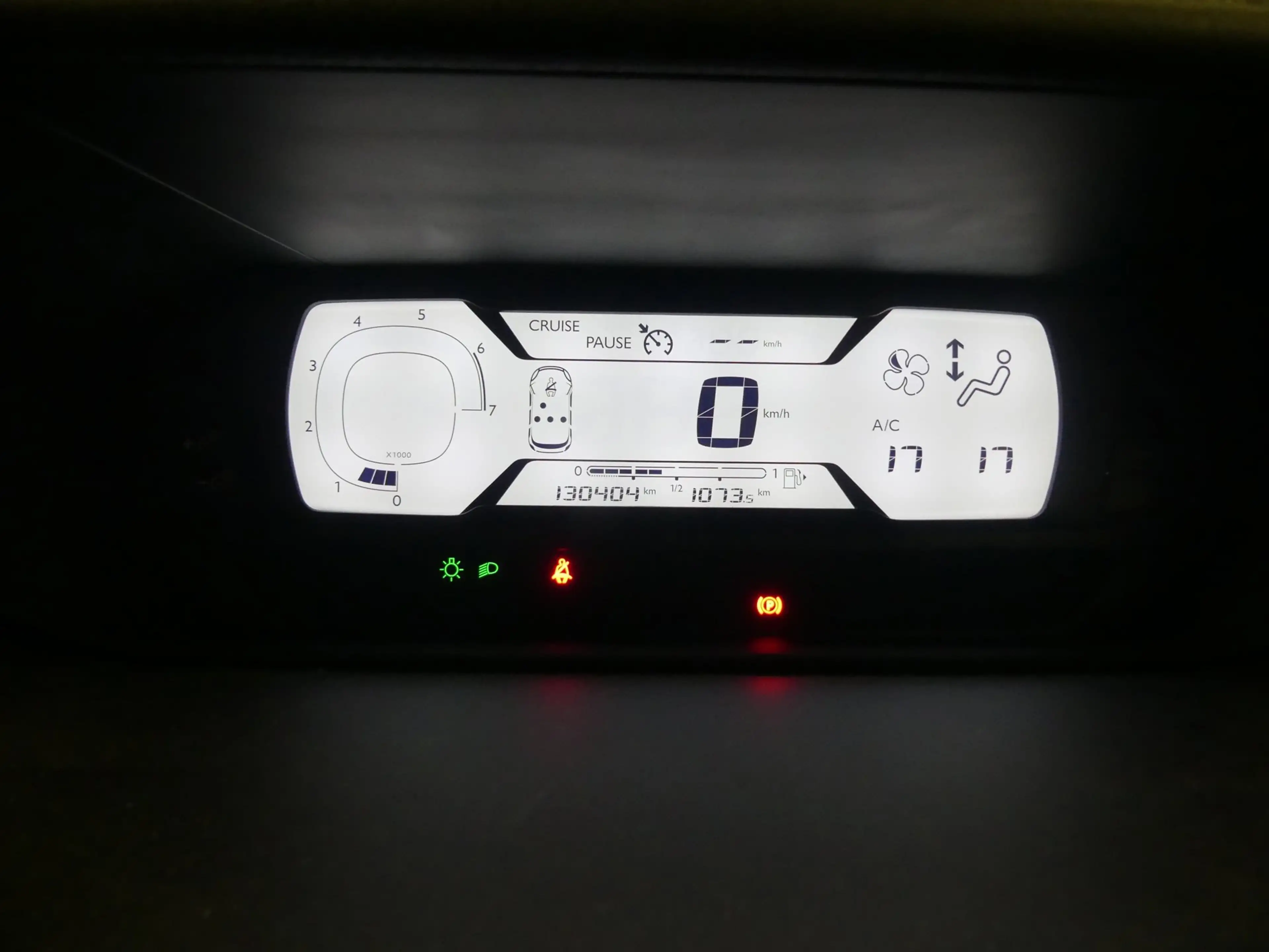 Citroen C4 Picasso 1.2 PureT Selection - Navigatie - Keurig Onderhoud — photo 13
