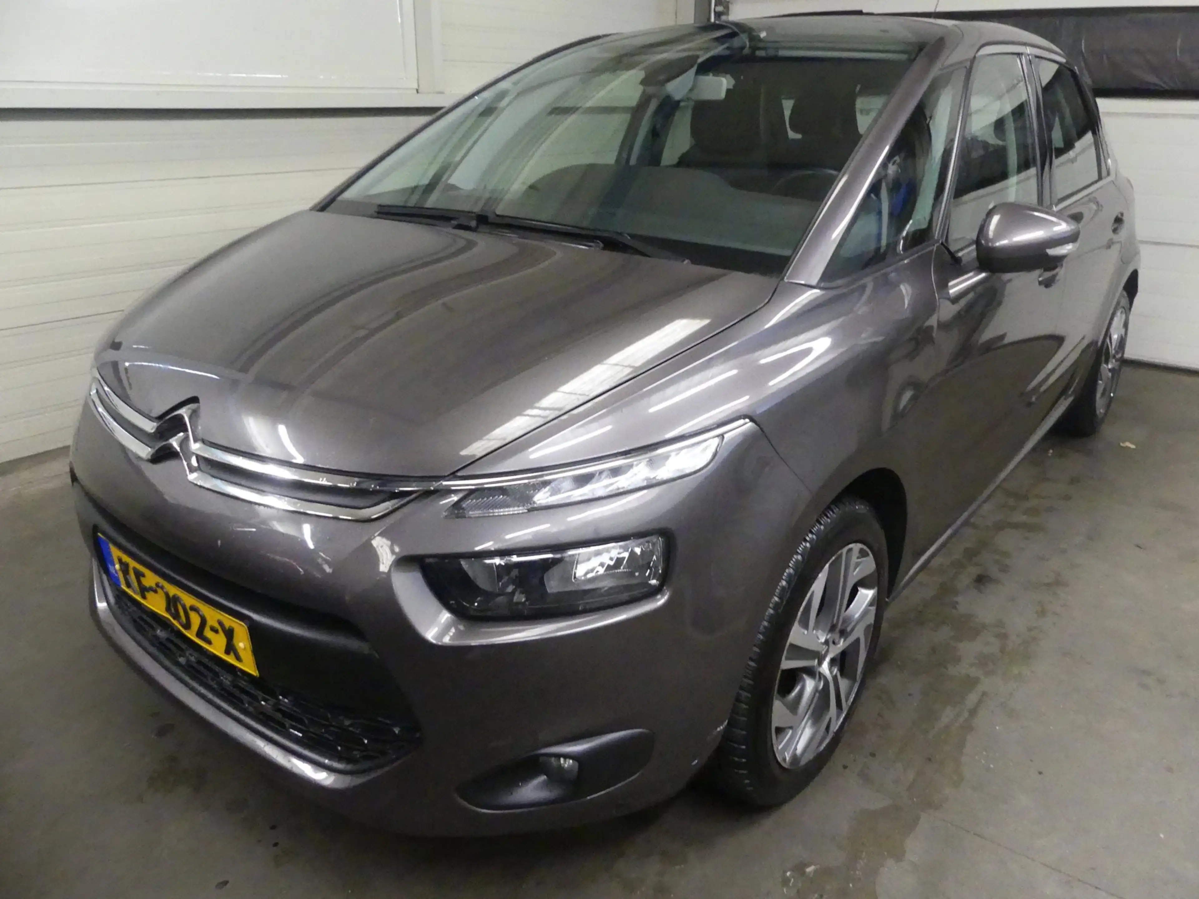 Citroen C4 Picasso 1.2 PureT Selection - Navigatie - Keurig Onderhoud