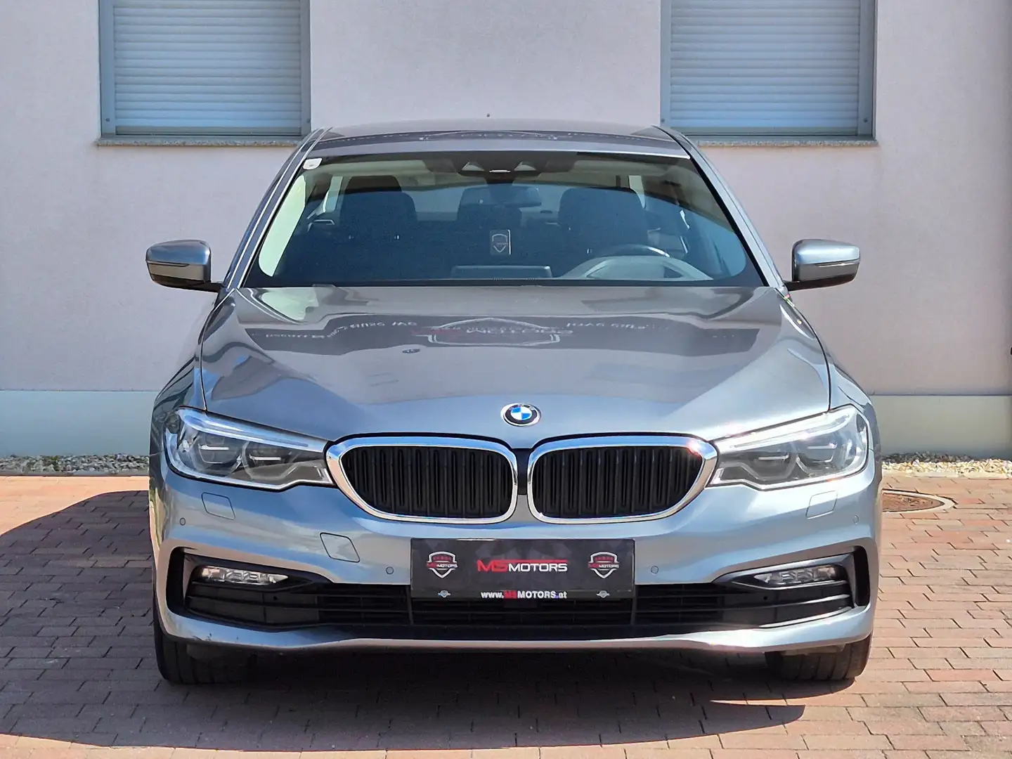 BMW 530 d xDrive*HEAD UP*RFK*KEYLESS*KREDIT*GARANTIE Grau - 2