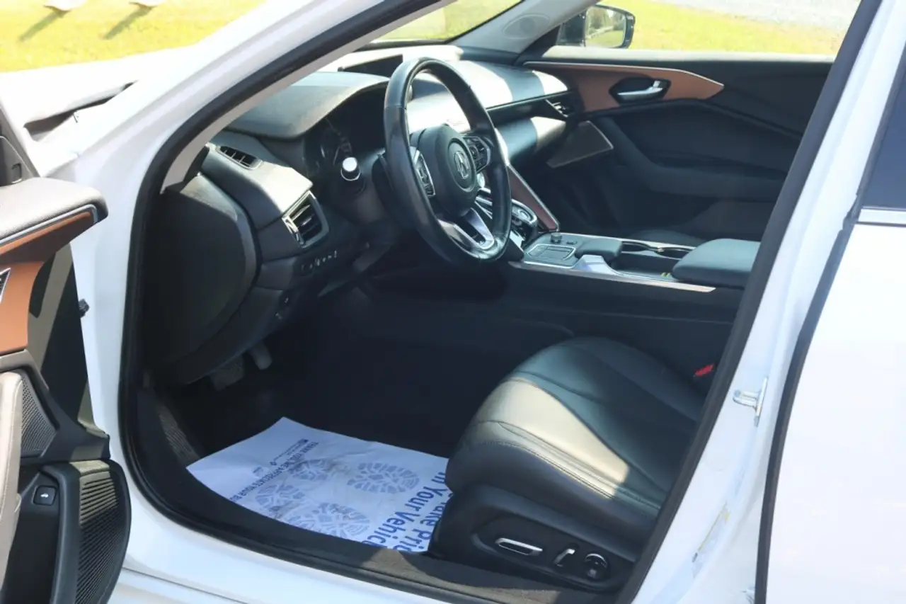 Acura TLX снимка Acura TLX