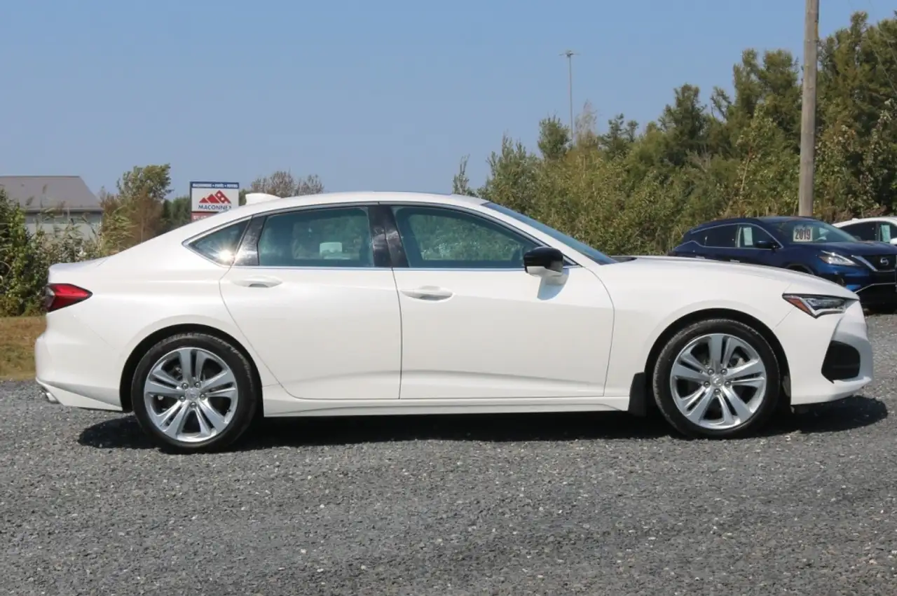 Acura TLX снимка Acura TLX