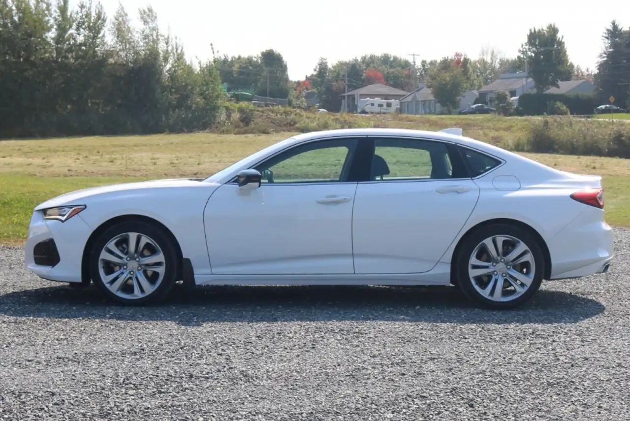 Acura TLX снимка Acura TLX
