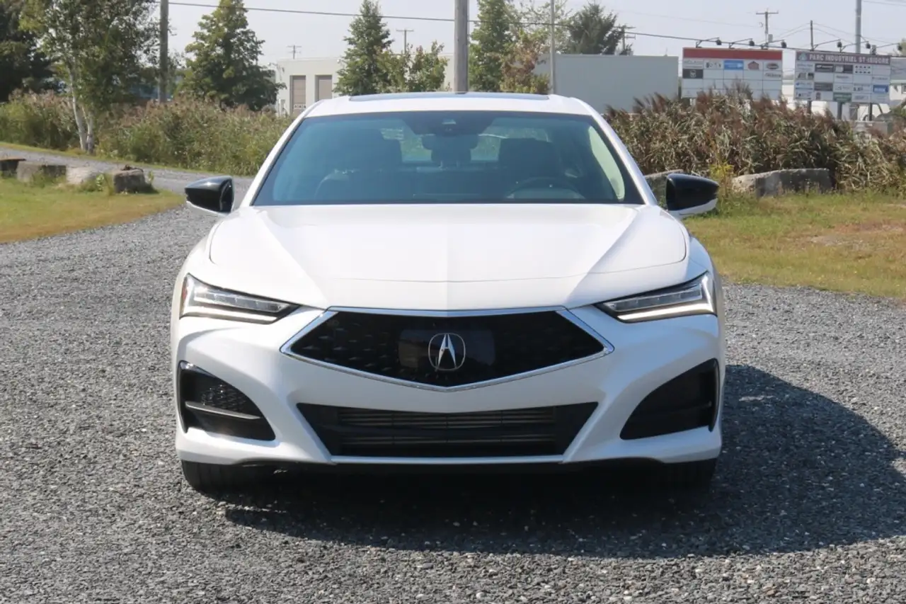 Acura TLX снимка Acura TLX