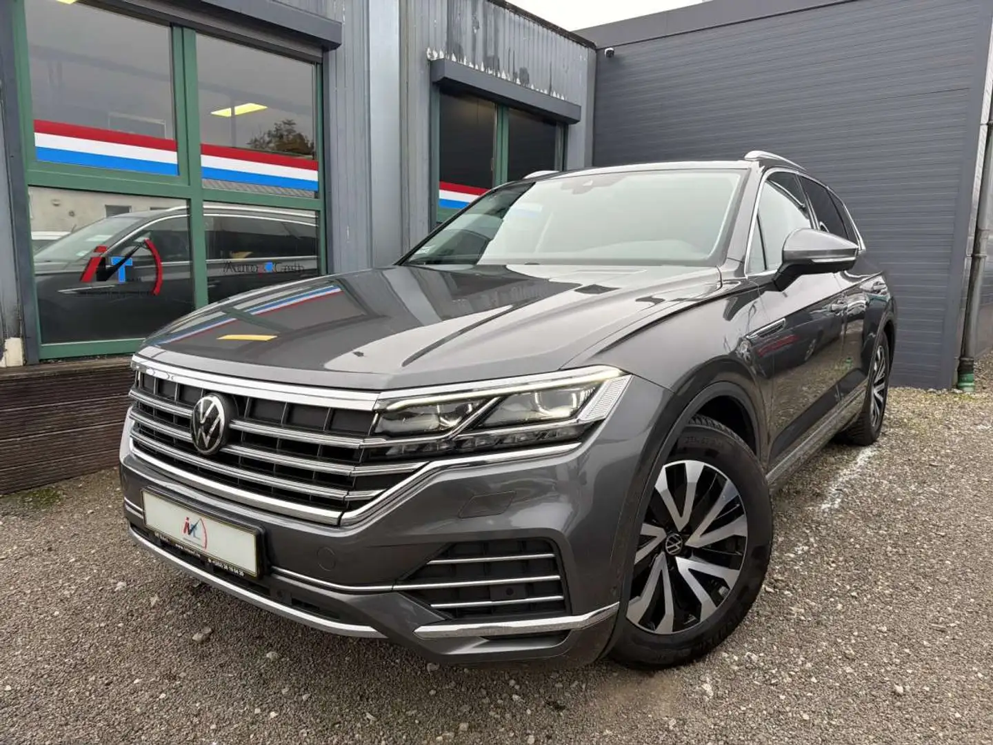 Volkswagen Touareg 3.0 TDI 286CV Grau - 1