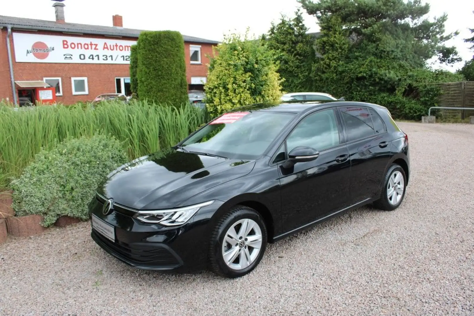 Volkswagen Golf 1.5 TSI Life *AHK,Nav,Klimatr,Sitzhzg,APP,LED,ACC* Negro - 1