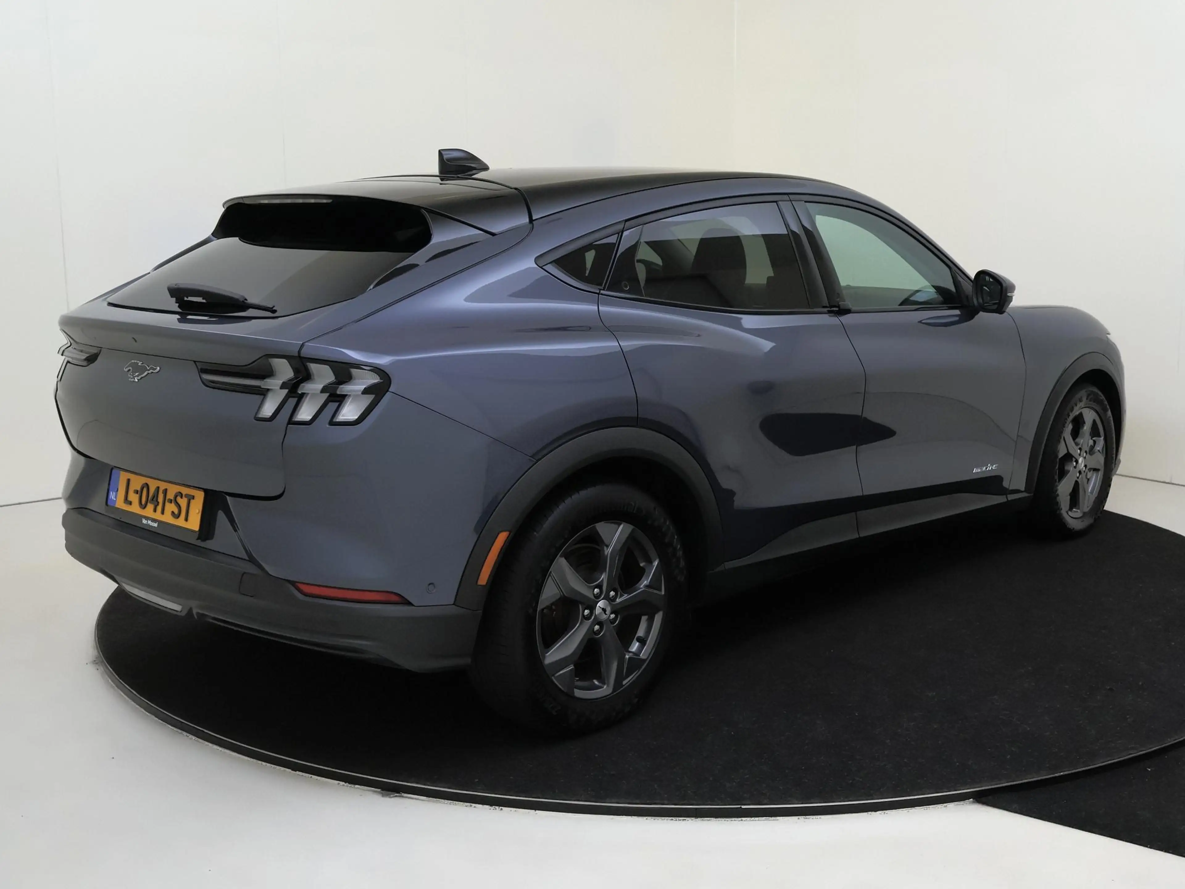 Ford Mustang Mach-E RWD 75 kWh Technology plus pakket | Navigatie Full — photo 4