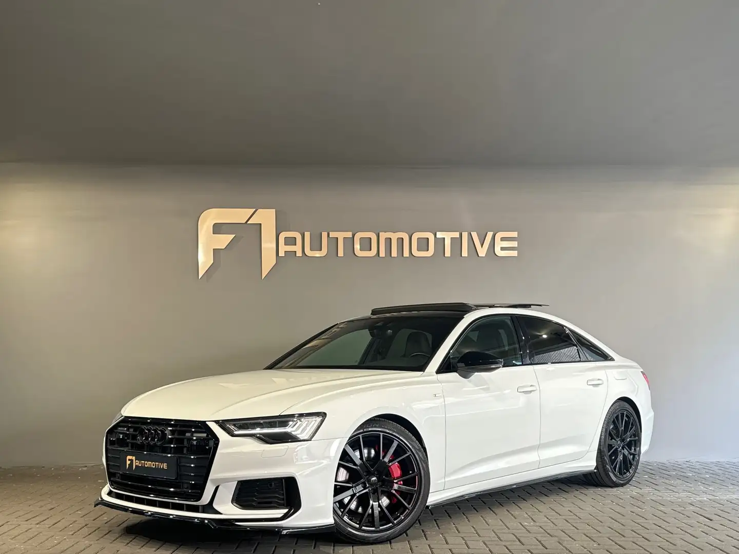 Audi A6 Limousine 55 TFSI e quattro Pano|RS Seat|Keyl|Trek Wit - 1