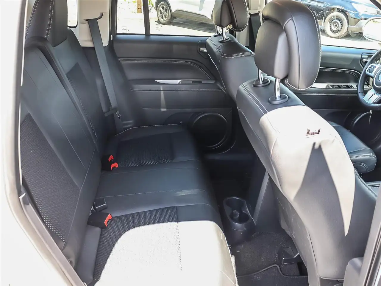 Jeep Compass photo Jeep Compass