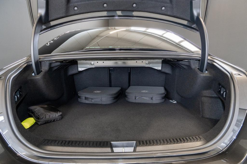 Mercedes-Benz E 400 e 4M *Avantgarde Pano AHK Burm Digital DC+ — photo 13