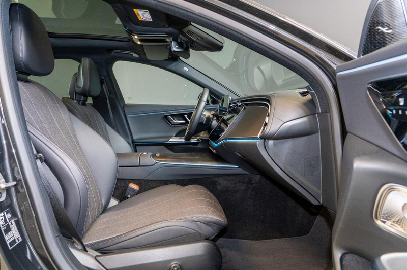 Mercedes-Benz E 400 e 4M *Avantgarde Pano AHK Burm Digital DC+ — photo 7