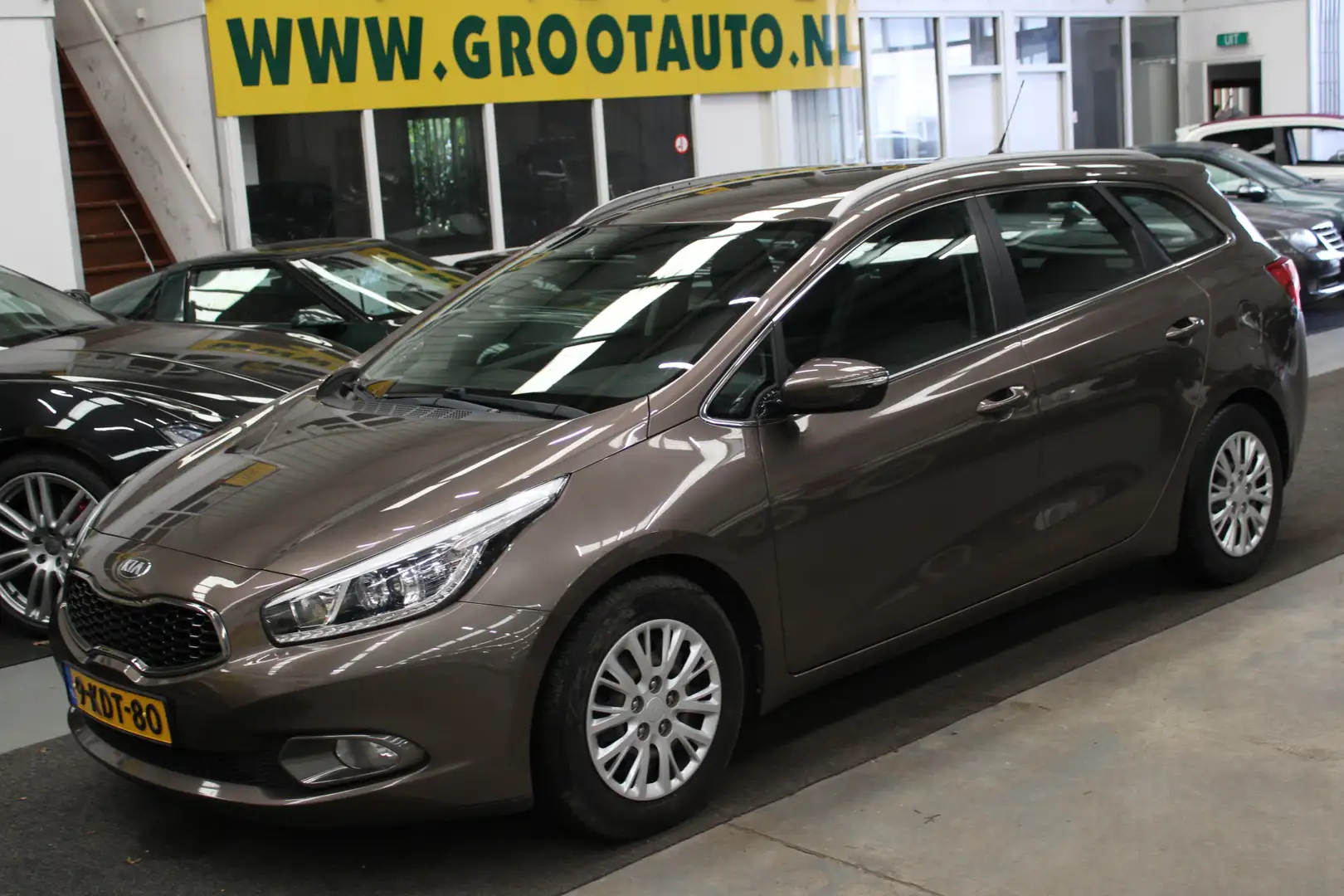 Kia Ceed SW / cee'd SW Sportswagon 1.6 GDI Comfort Pack Airco, Cruise Con Brązowy - 1