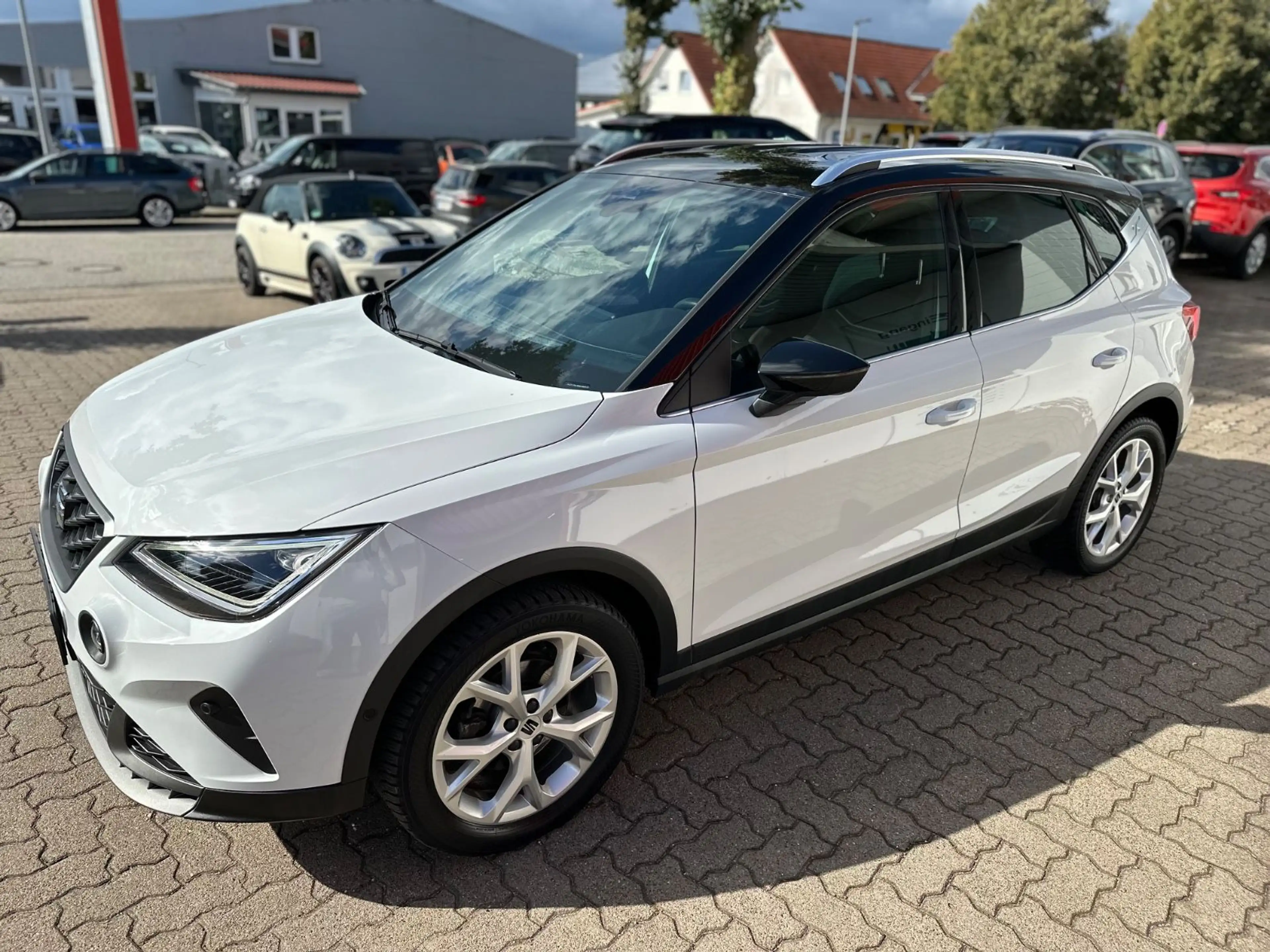 SEAT Arona FR/VIRTUAL/NAVI/SHZ/ACC/APPLE CP/KAM/PDC — photo 2