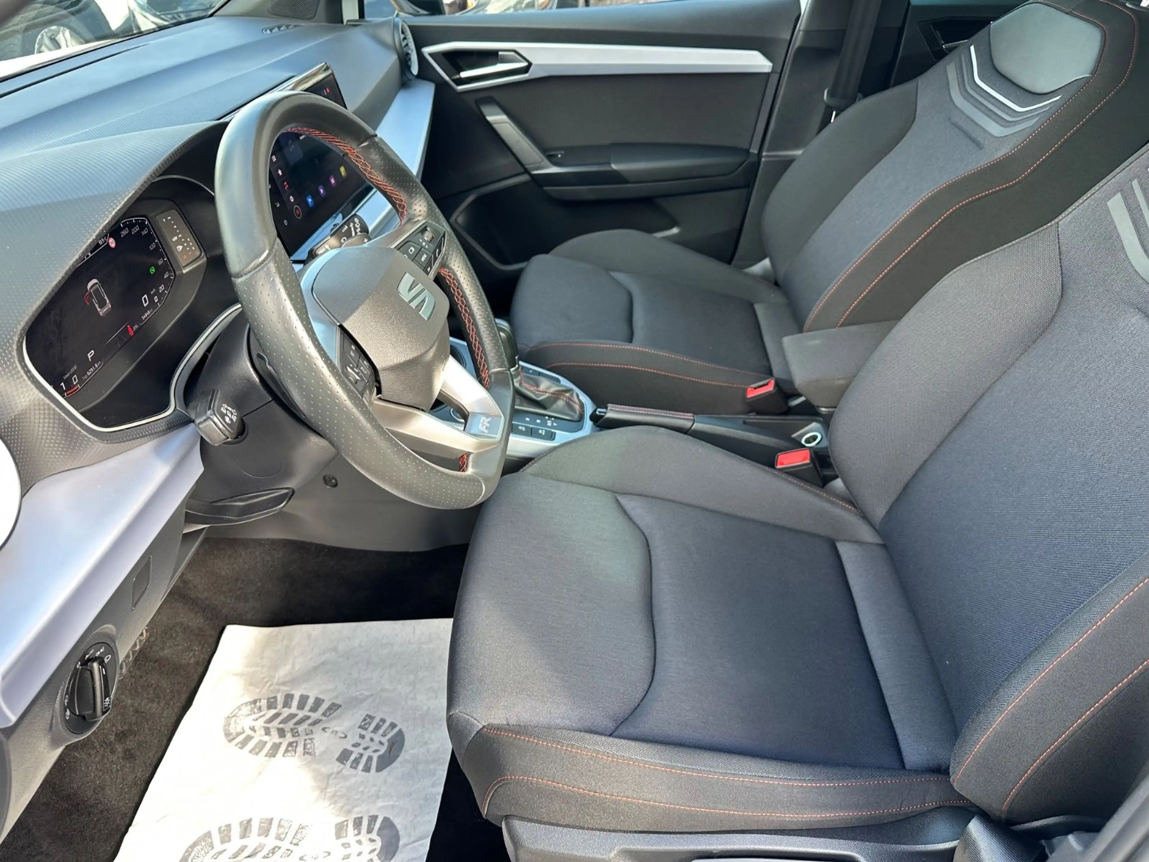 SEAT Arona FR/VIRTUAL/NAVI/SHZ/ACC/APPLE CP/KAM/PDC — photo 10