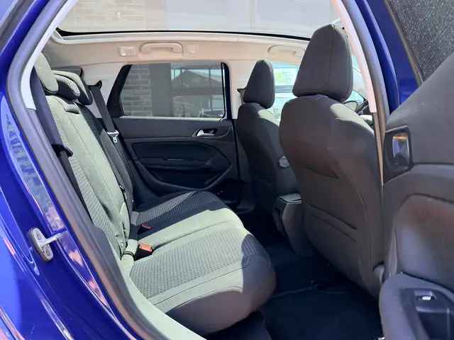 Peugeot 308 view 7