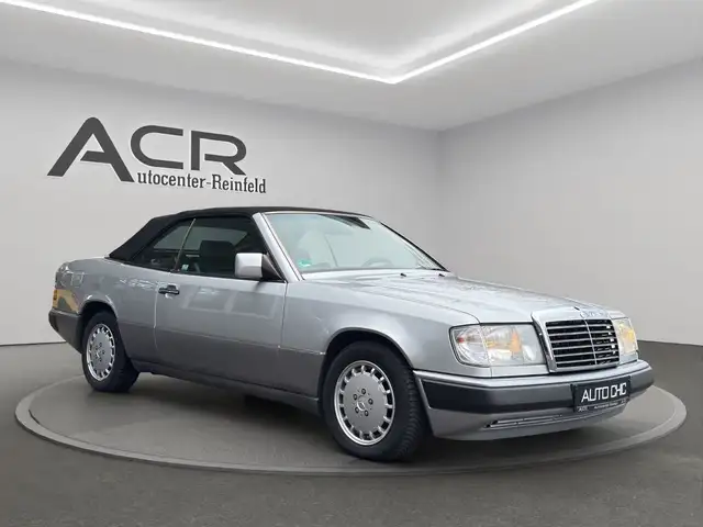 Mercedes-Benz E 300 CE 24V Cabrio Automatik*SHZ*LEDER*Tüv-NEU!