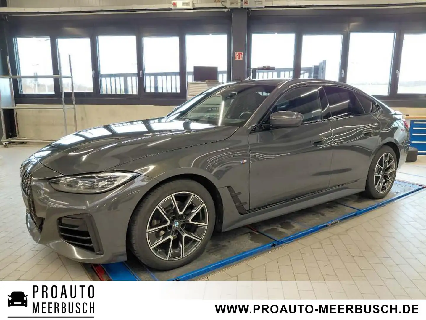 BMW 420 d xDrive Gran Coupe M Sport AHK/STNDHZNG/H&K Grau - 1