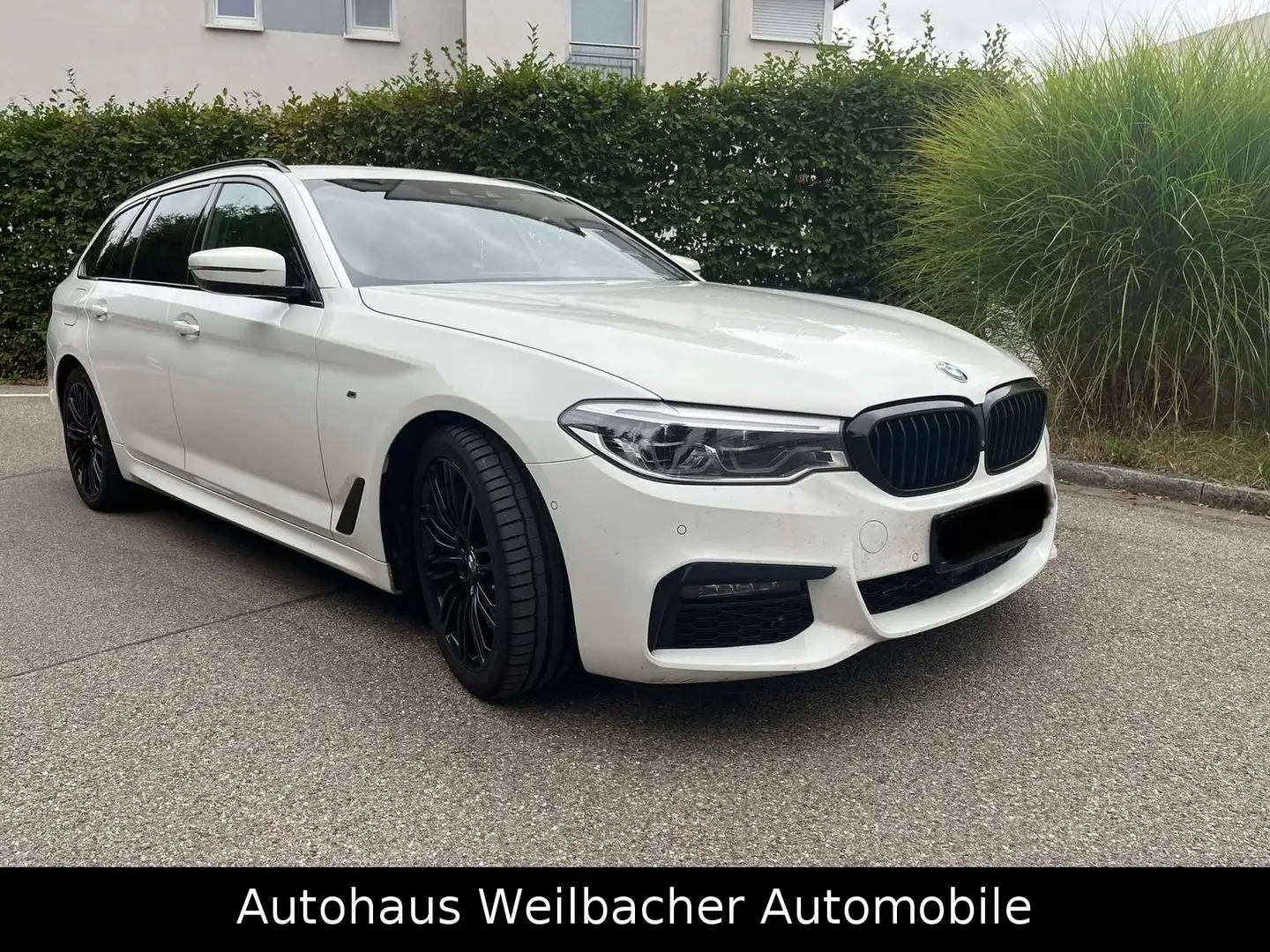 BMW 540 d Touring xDrive M Sport Weiß - 2