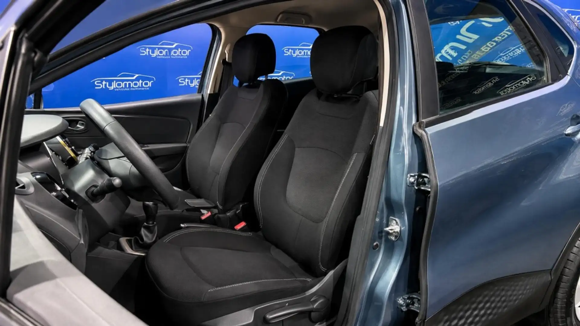 Renault Captur 1.5dCi Energy eco2 Intens 66kW - 2