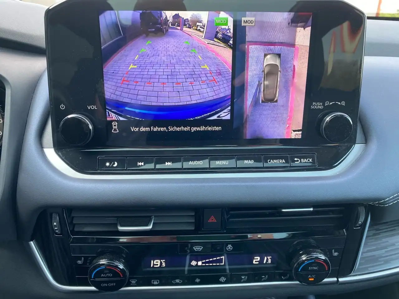 Nissan Qashqai 1.3 DIG-T Tekna+*AUTOMATIK*PGD*NAVI*LED* 10