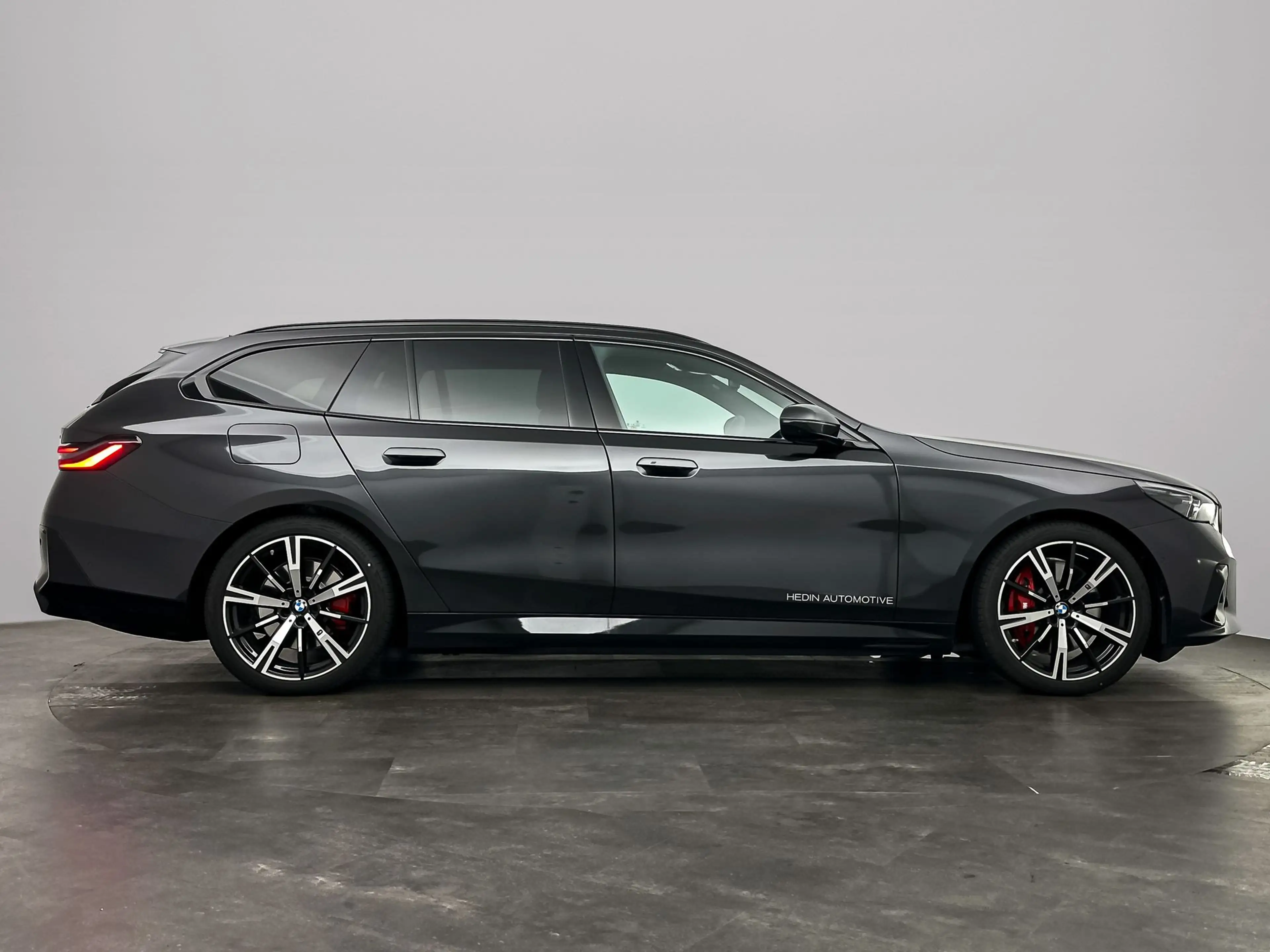 BMW i5 Touring eDrive40 M Sport Edition 84 kWh M-Sport Pr — photo 7