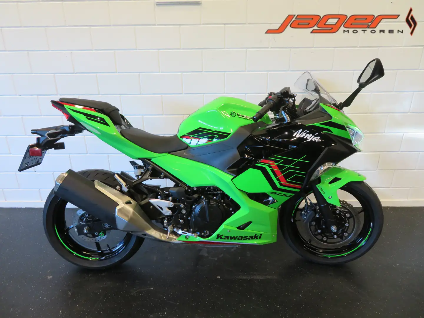 Kawasaki Ninja 400 ABS NIEUWSTAAT! Зелёный - 1