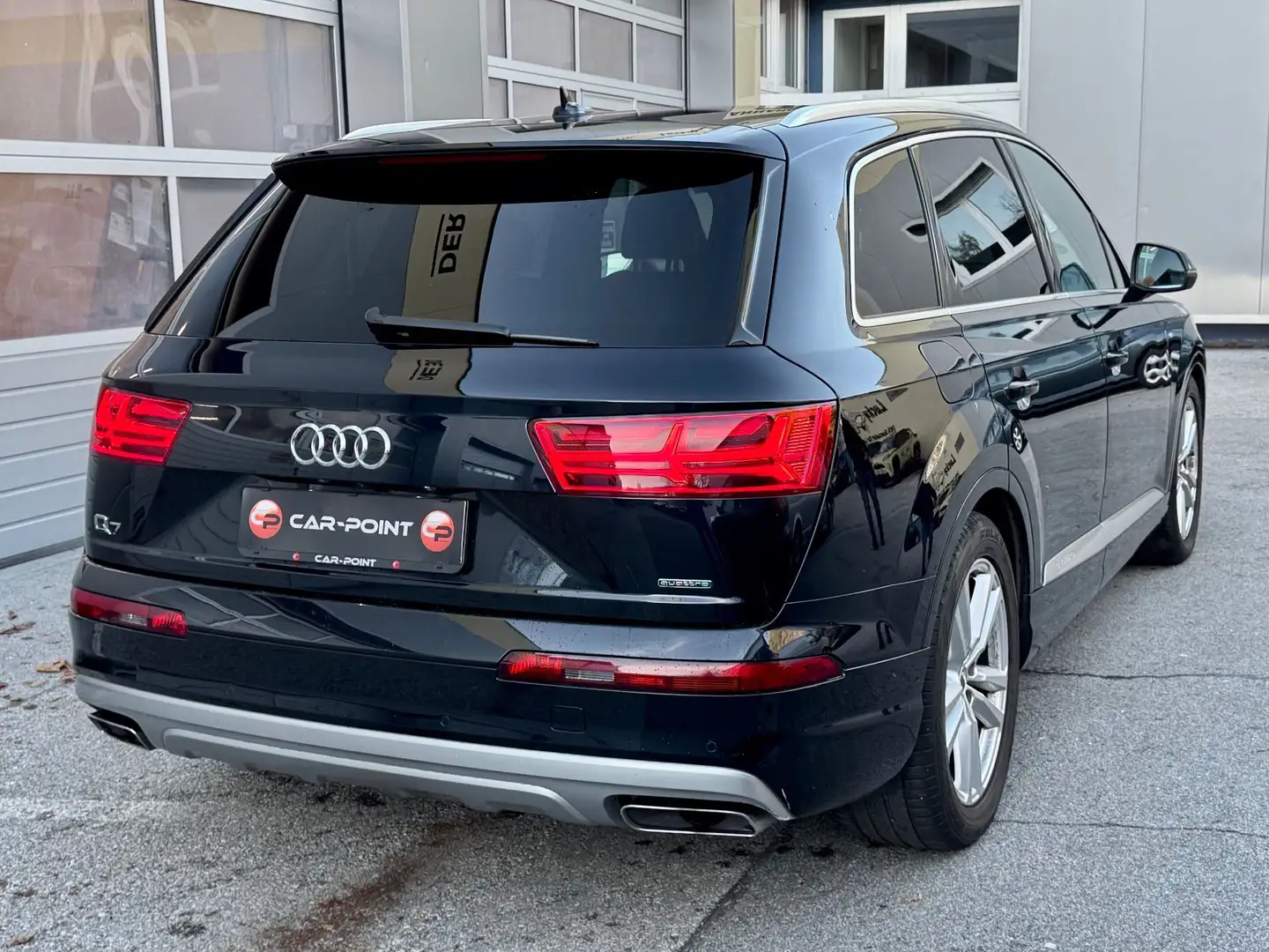 Audi Q7 3,0 TDI quattro Tiptr. S-Line Schwarz - 2