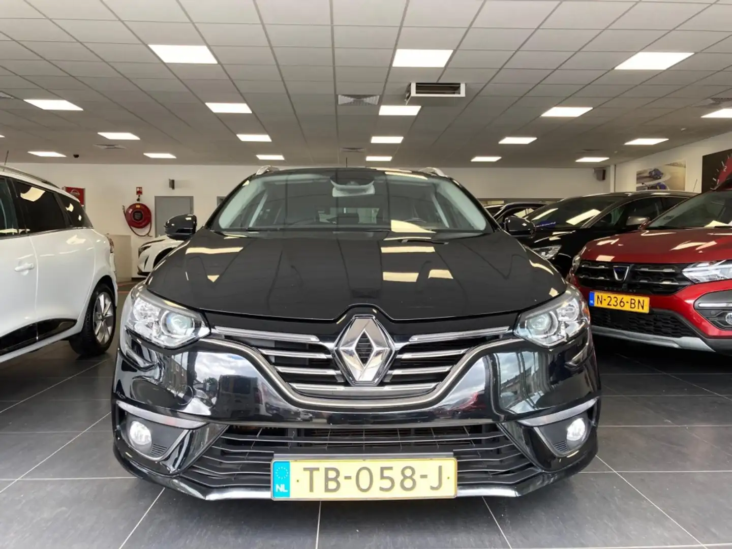 Renault Megane Estate 1.2 TCe Bose Zwart - 2