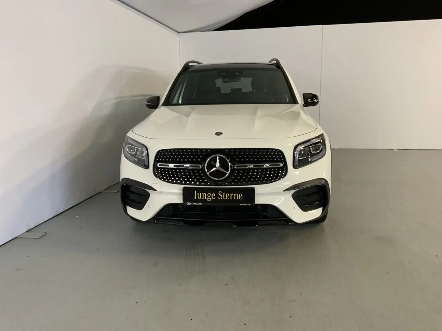 Mercedes-Benz GLB 250 GLB 250 4MATIC  AMG Line Navi/Pano.-Dach/Distronic Weiß - 2