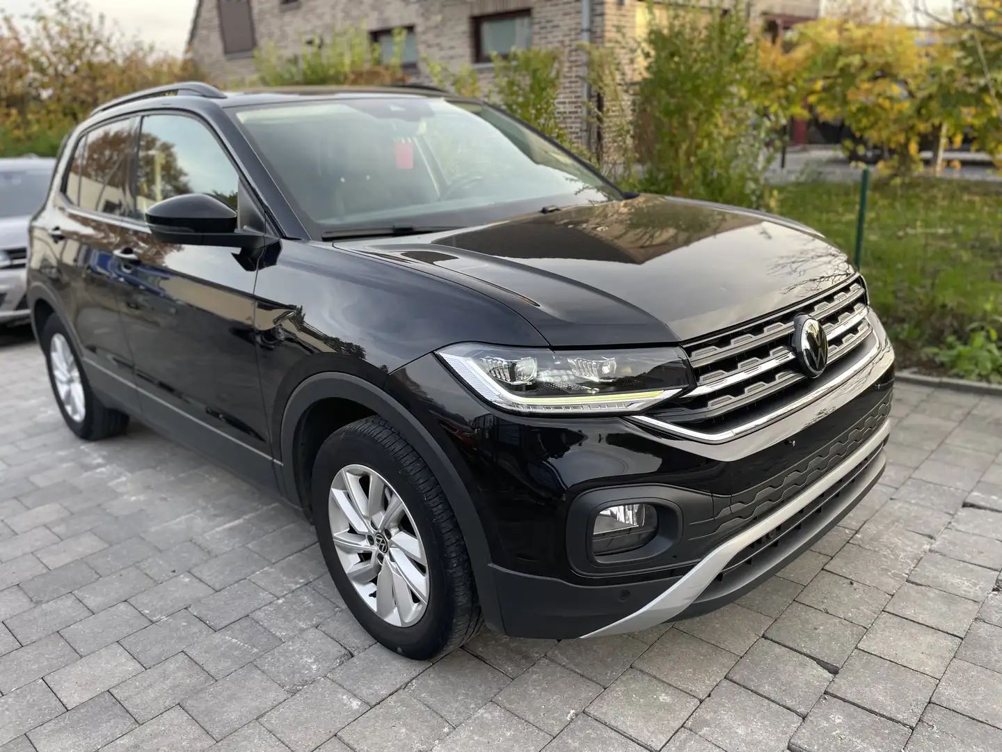 Volkswagen T-Cross T-Cross 1.0 TSI OPF LIFE AIRCO/GPS-CAM/EU6/48000KM Zwart - 1