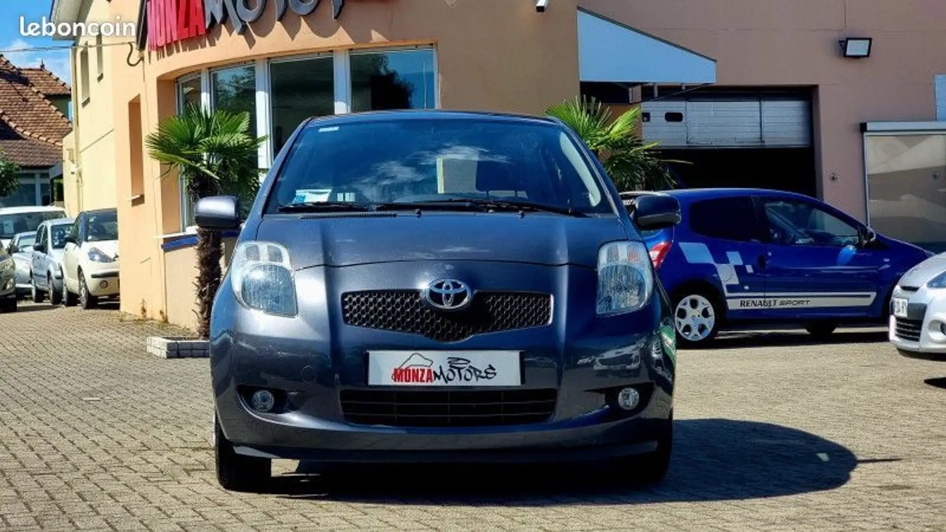 Toyota Yaris 87 VVT-I MULTIMEDIA 5P Gris - 1