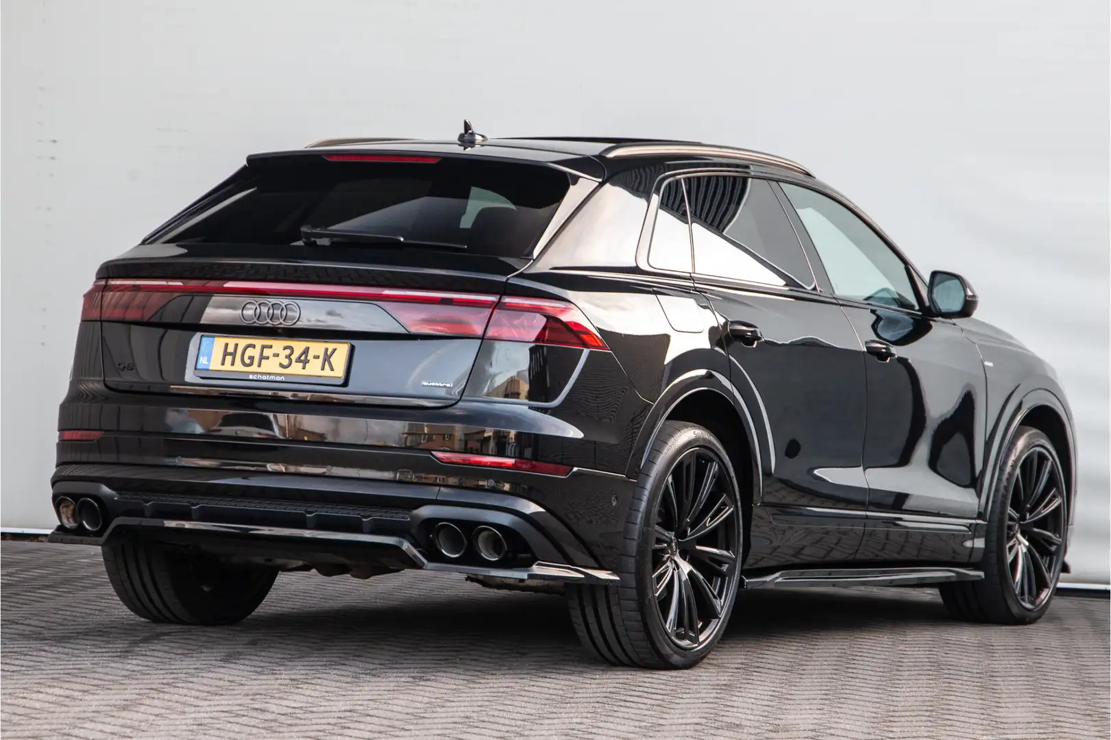 Audi Q8 60 TFSI e quattro Competition Massage, Head-up, Vi Noir - 2