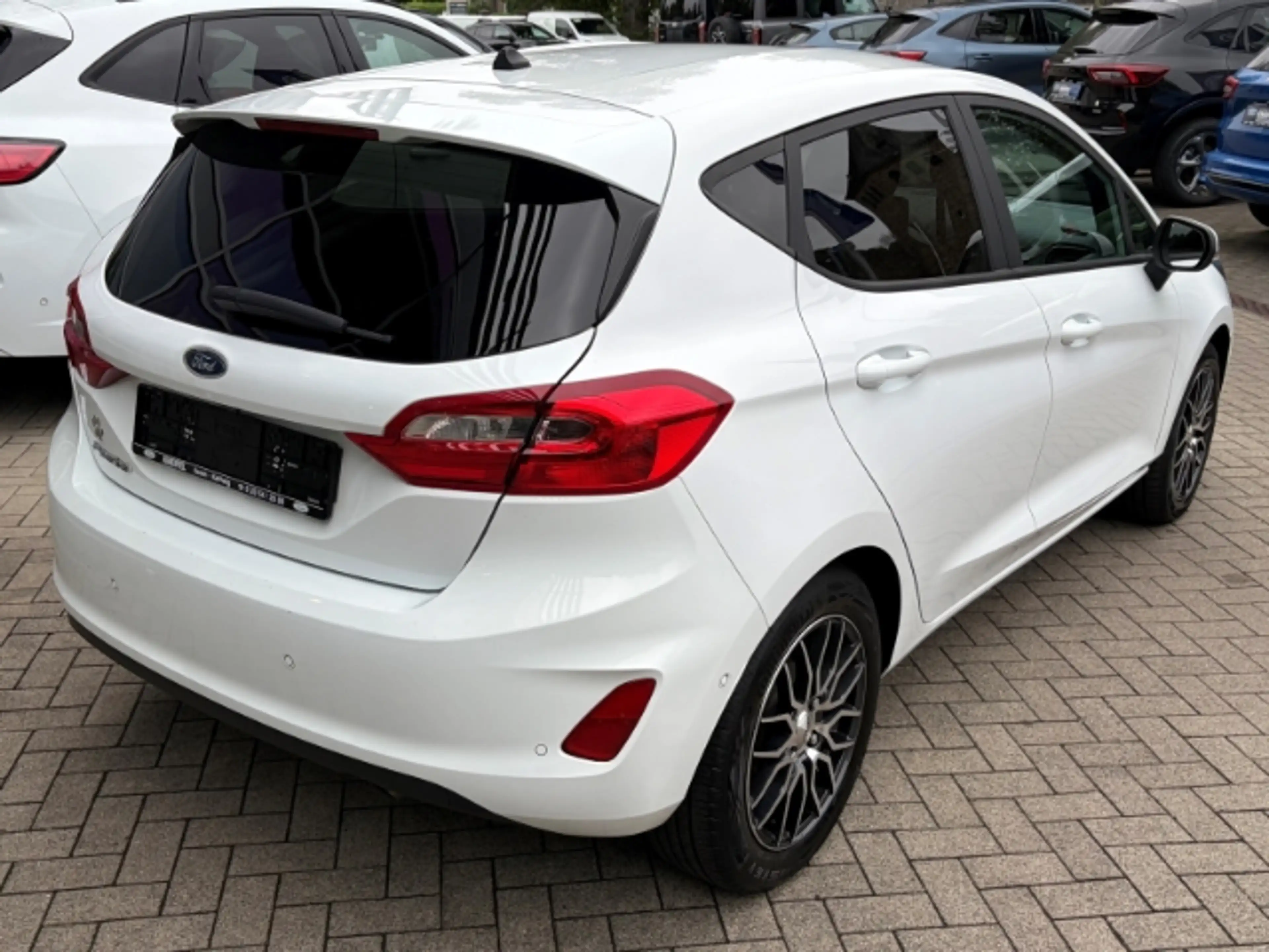 Ford Fiesta Cool & Connect Navi Soundsystem B & O Apple CarPla — photo 5